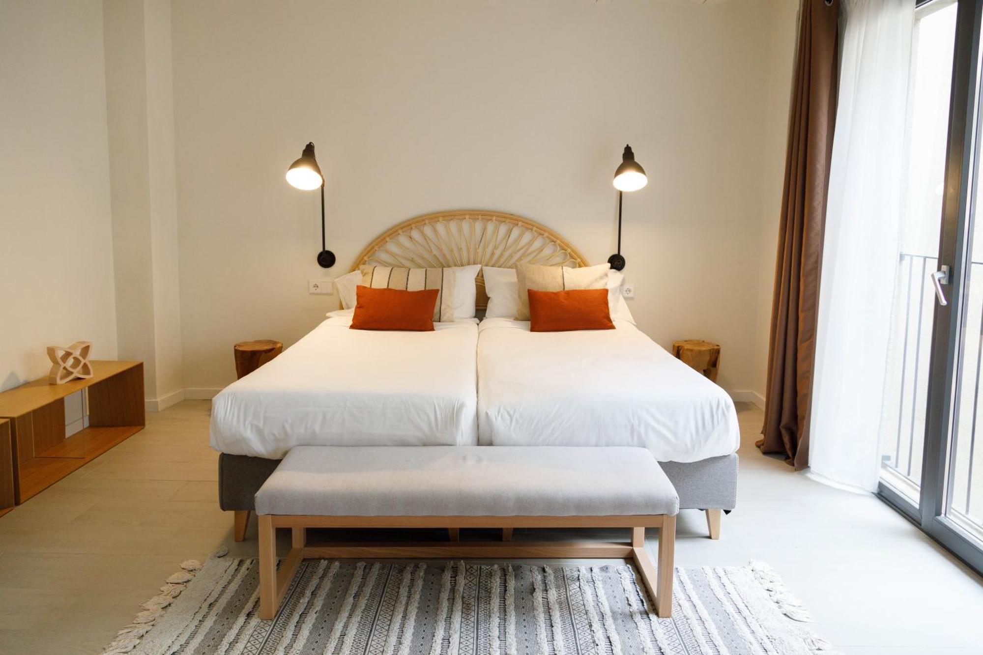La Comuna By Bon Dia Residences Girona Ngoại thất bức ảnh